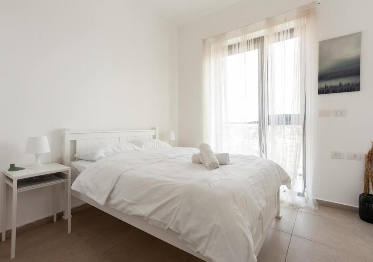 Oַ&O Group- Luxury Apt Tower Spectacular Sea View Bat Yam Exterior foto
