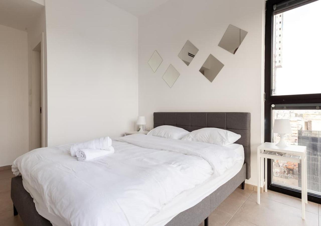 Oַ&O Group- Luxury Apt Tower Spectacular Sea View Bat Yam Exterior foto