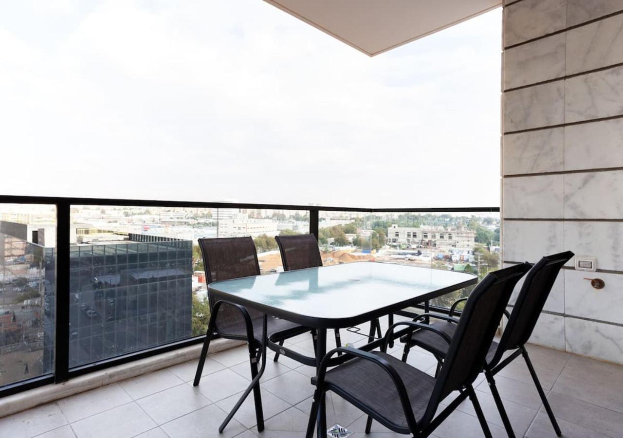 Oַ&O Group- Luxury Apt Tower Spectacular Sea View Bat Yam Exterior foto